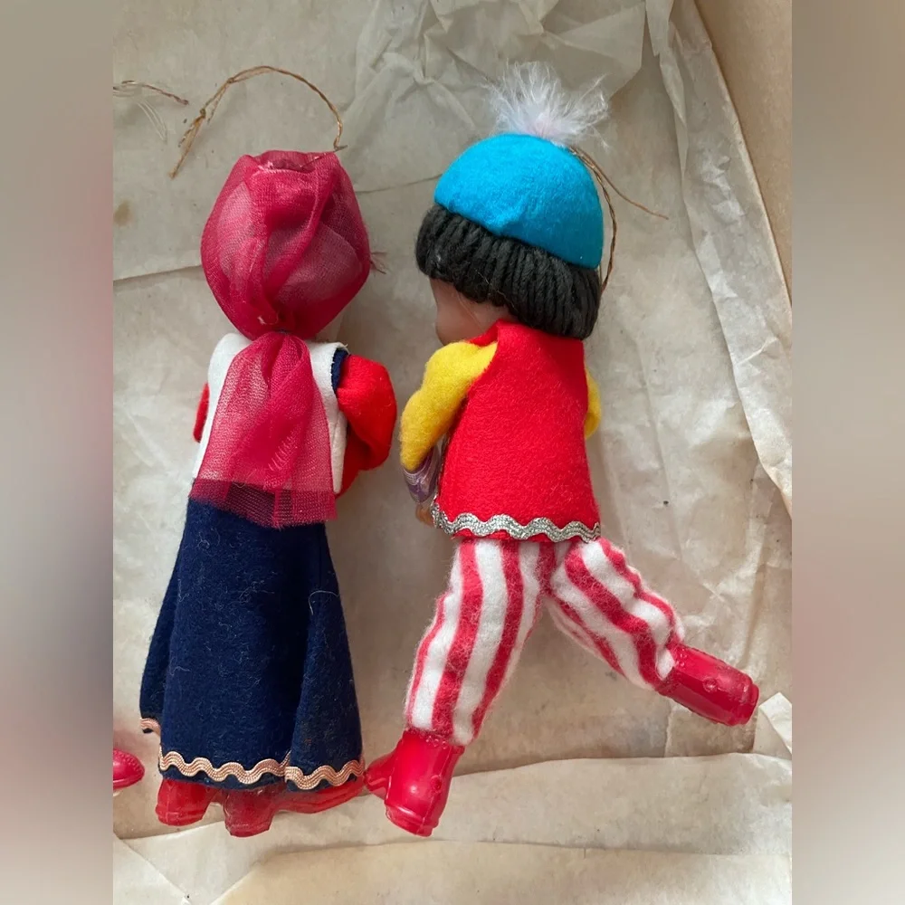 Vintage 1960s Felt Christmas Ornament Doll Set – Retro Holiday Decor (Lot of 4)